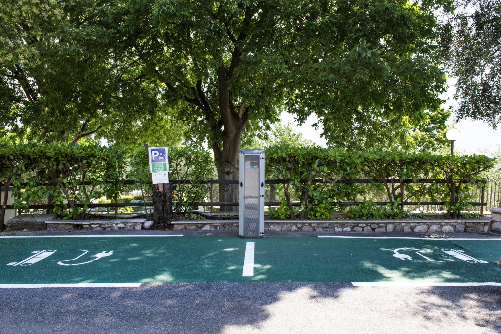 Camping Park Garda Limone sul Garda Buitenkant foto