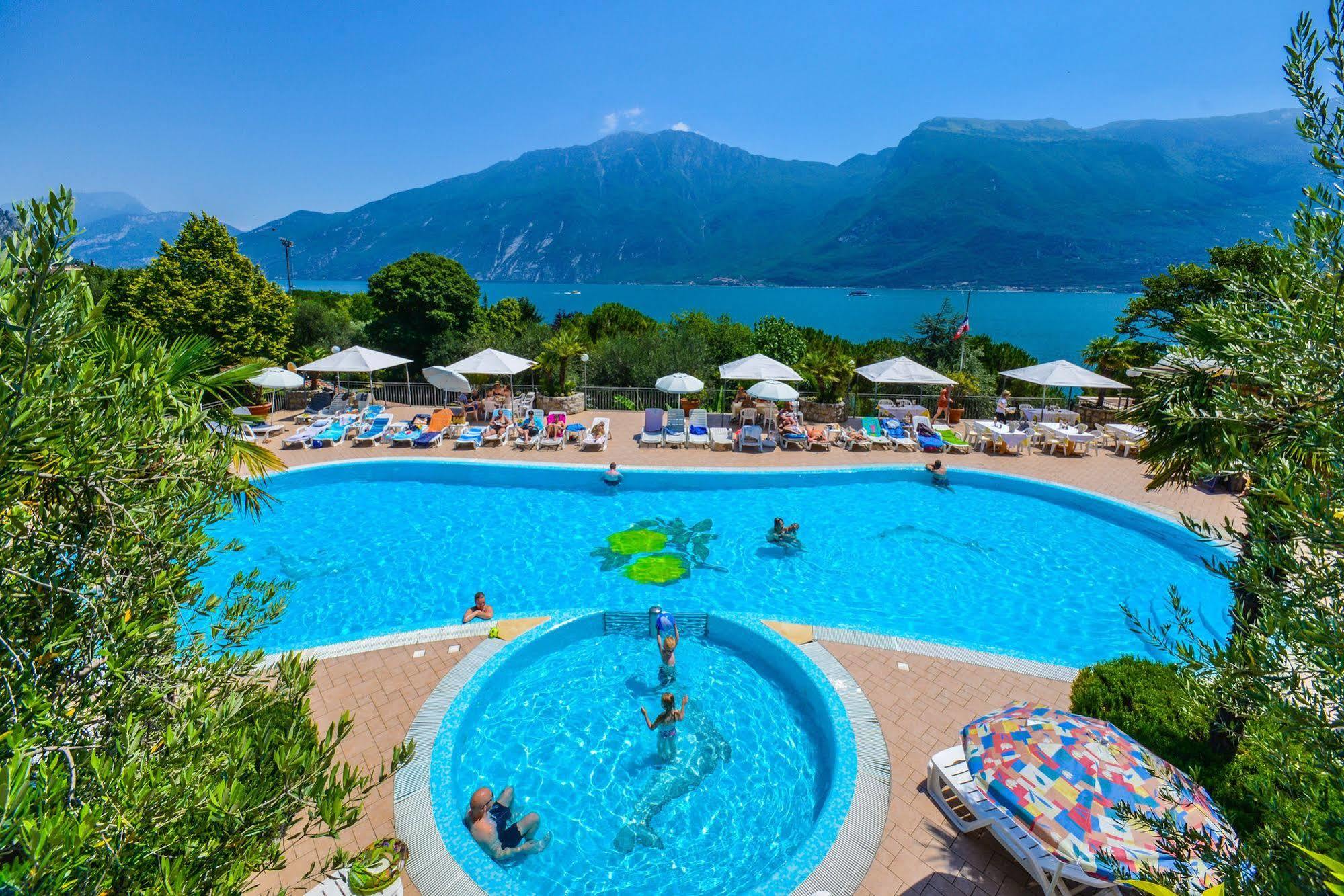 Camping Park Garda Limone sul Garda Buitenkant foto